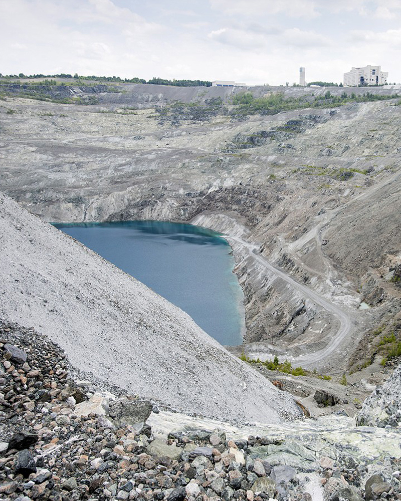 Estudios Geoquímicos e Hidrogeoquímicos de Drenaje Ácido de Mina